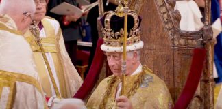 inicia una nueva etapa este sábado con la coronación del rey Carlos III, en una ceremonia que se remonta a épocas medievales, pero con toques modernos en el Reino Unido. 